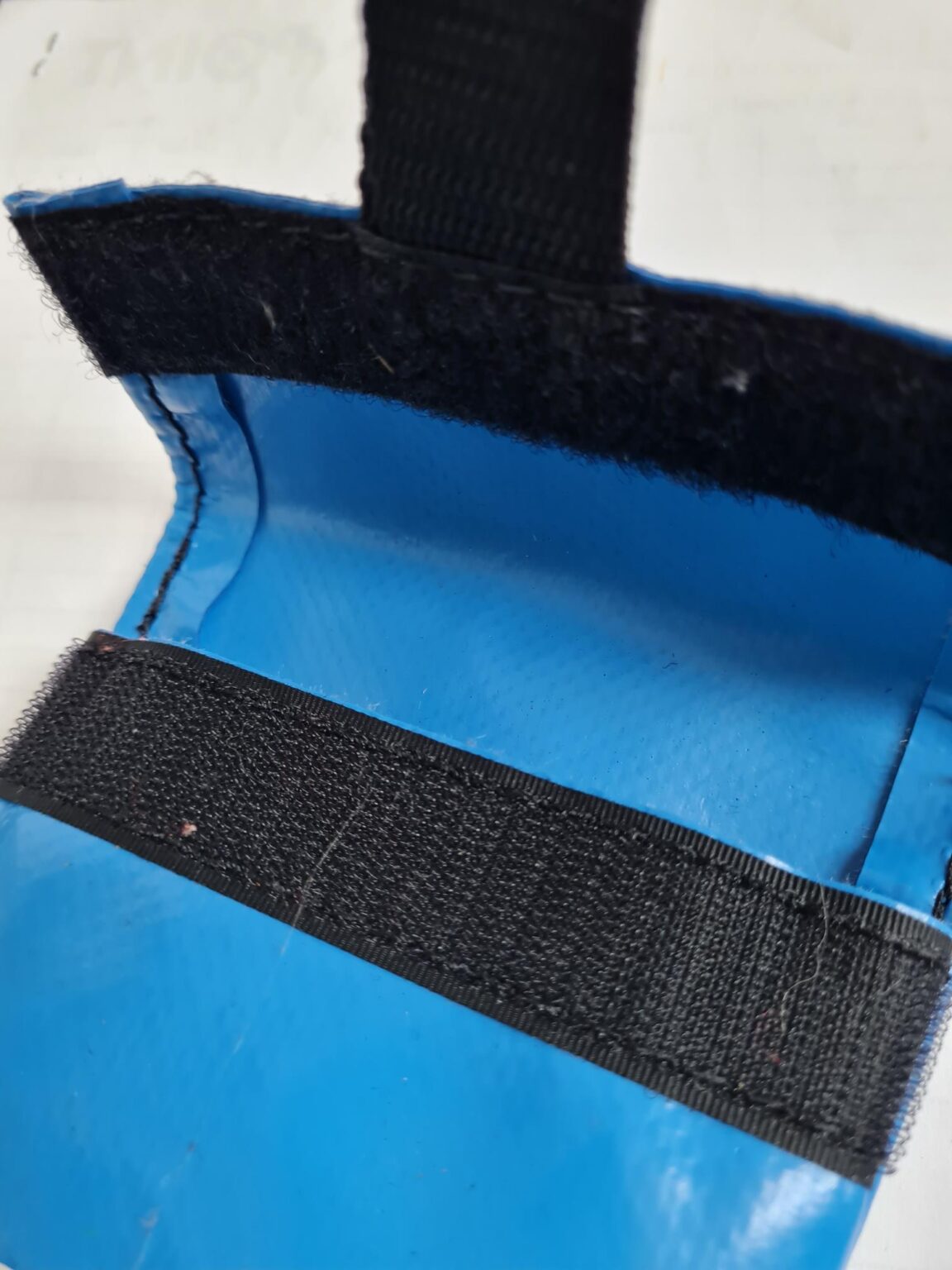 Velcro Vs Zip Closures on Lifting Bags Pinpoint Bags